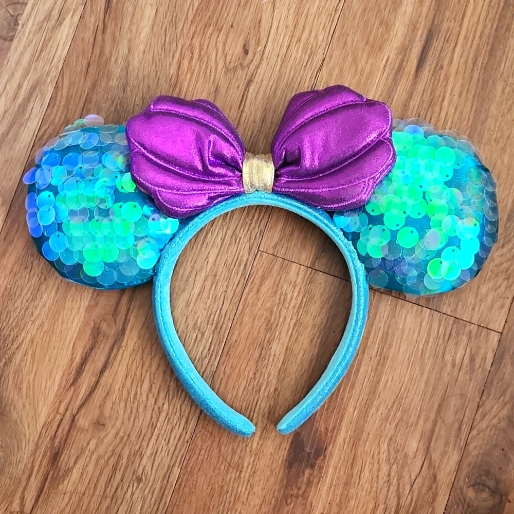 Disney Minnie Ears Little Mermaid Memorabilia Phosphorescent Green Purple Ribbon